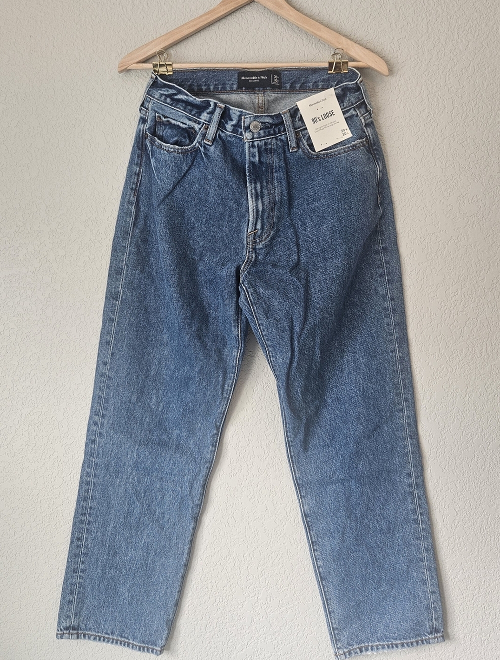 NWT Abercrombie & Fitch 90s Loose Jeans - Medium Wash - 30W x 30L